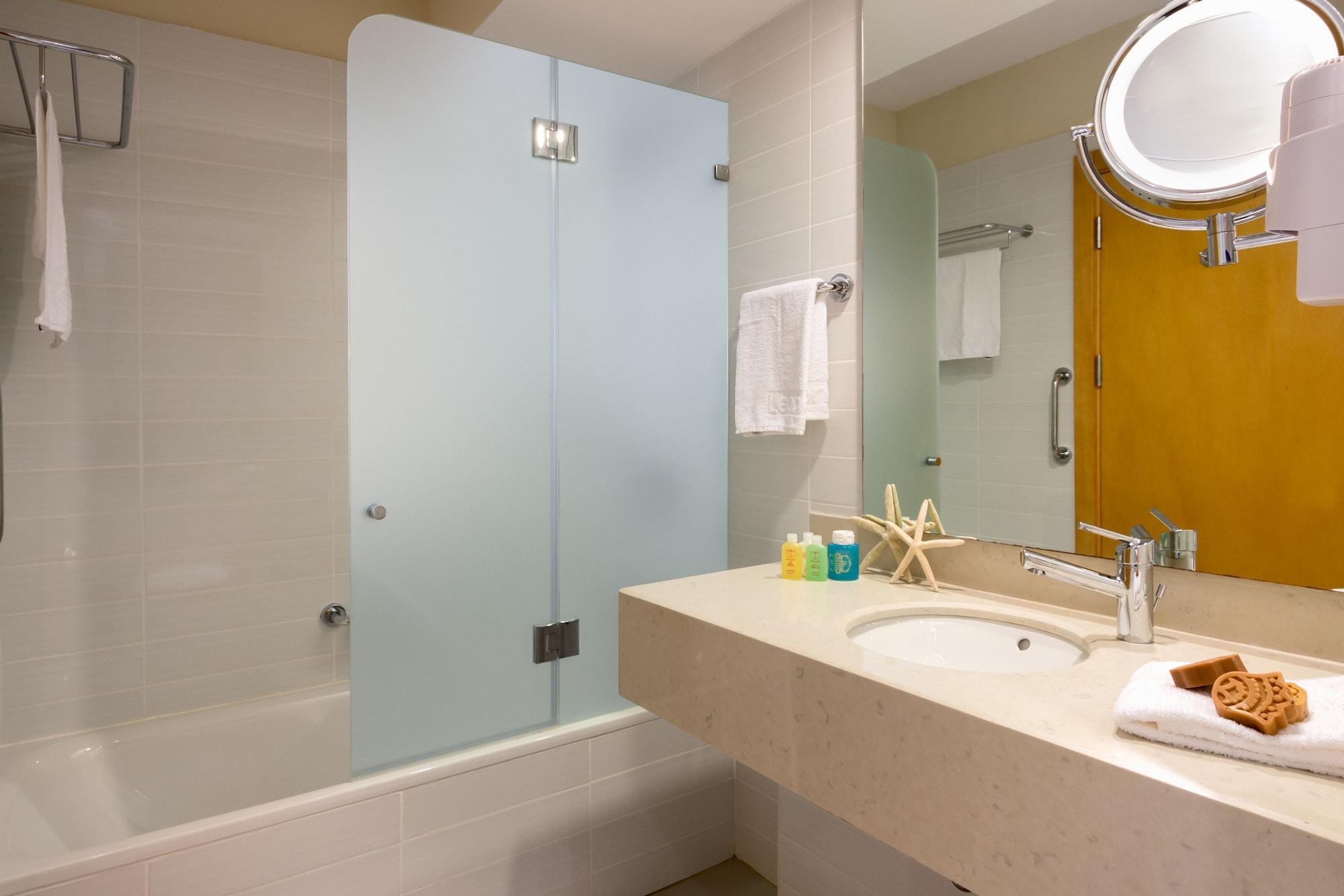 Leonardo Plaza Ashdod Hotel Bagian luar foto